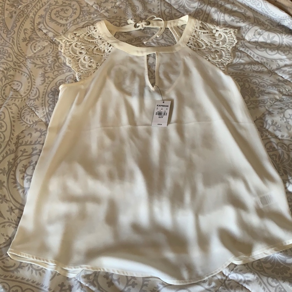 Express white lace sleeveless blouse brand new